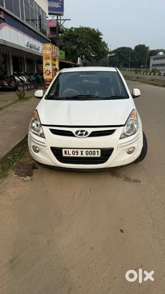 Well-maintained Hyundai I20
2009 Model &ndash; First Generation I20
Asta