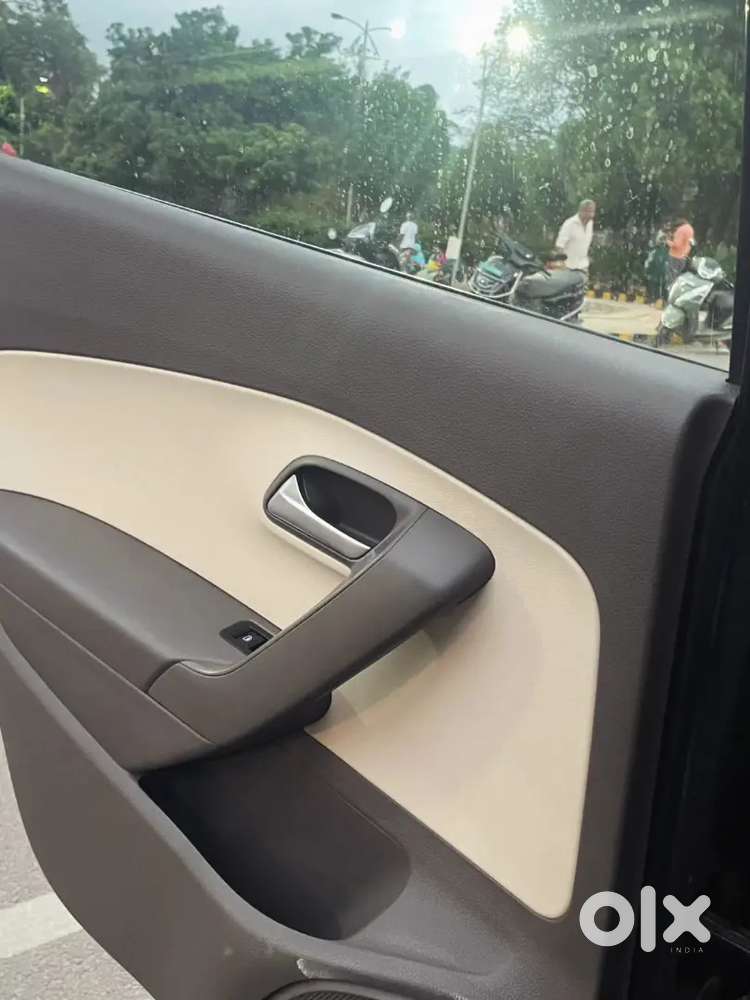 Volkswagen Vento 1.6 Petrol 2013