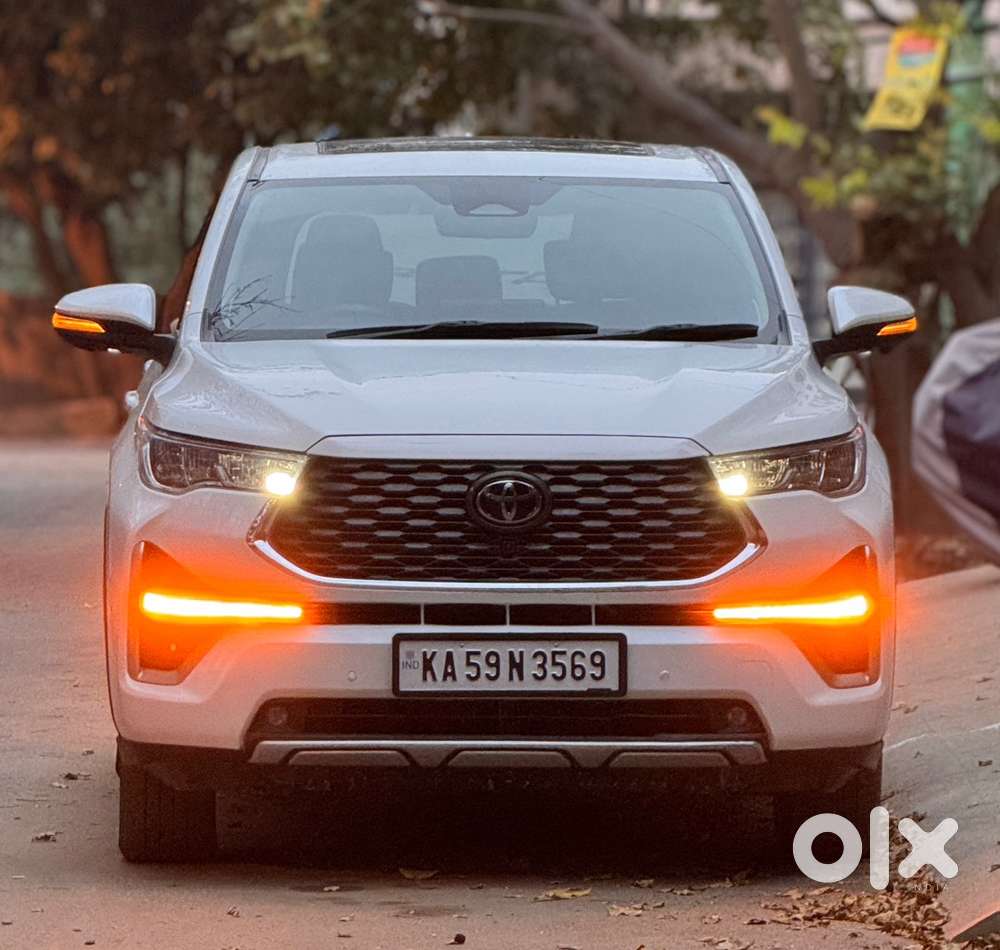 Toyota Innova Hycross Zx Topend Extra Class Vehicle Loan Option Av