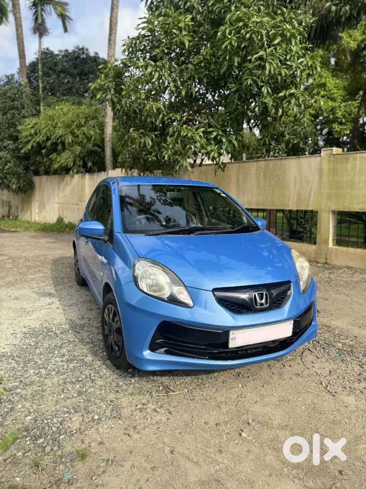 Honda Brio Mt 2012