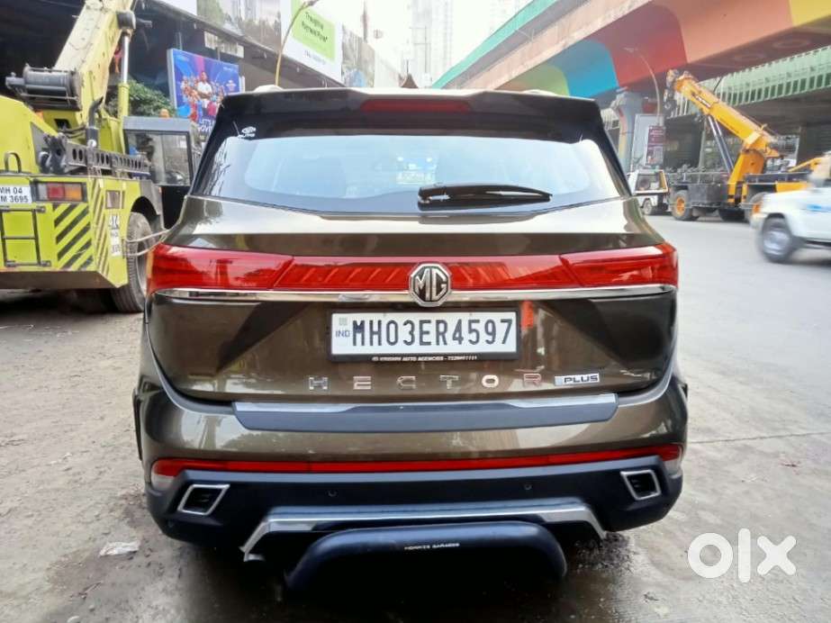 Mg Hector Plus Sharp Pro 1.5 Turbo Petrol Cvt 7 Str, 2025, Petrol