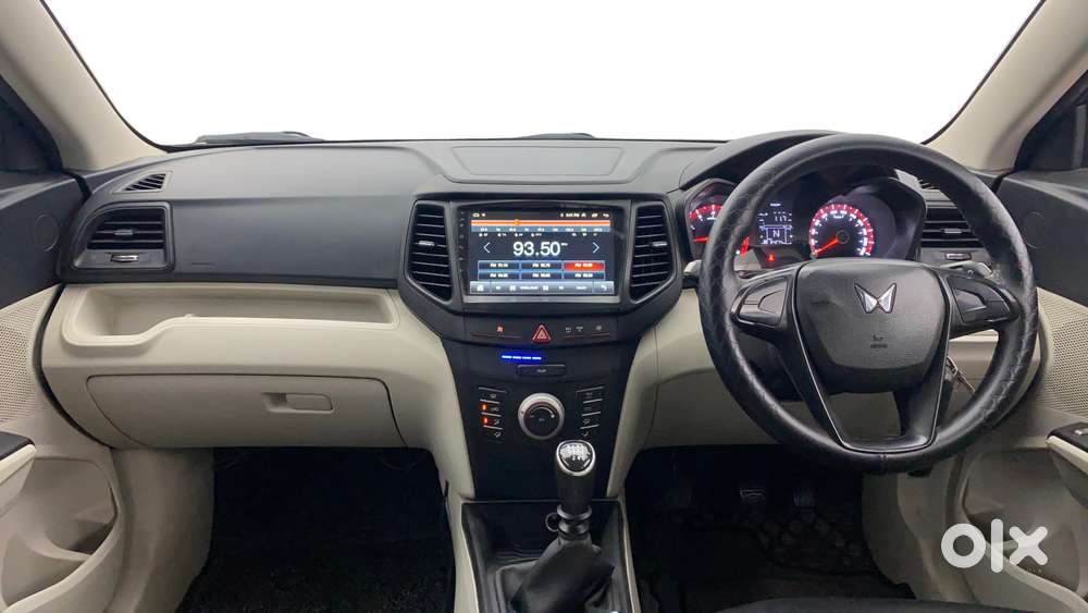 Mahindra Xuv300 W4, 2023, Petrol