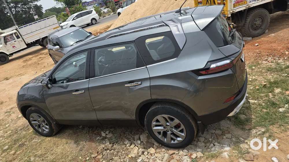 Tata Safari 2021 Xt Plus