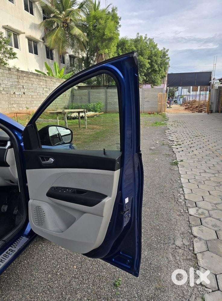 Renault Triber Rxz, 2021, Petrol