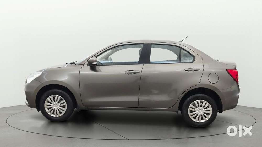 Maruti Suzuki Swift Dzire Amt Vxi, 2022, Petrol
