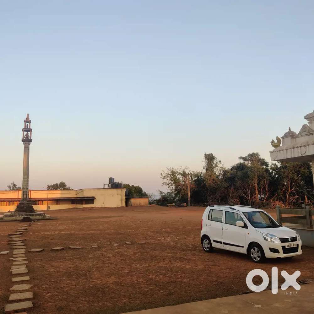 2018 Petrol Sparingly Used White Wagonr