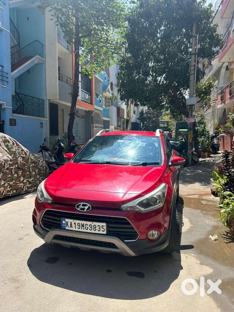 Hyundai I20 Active 2017 Petrol Well Maintained