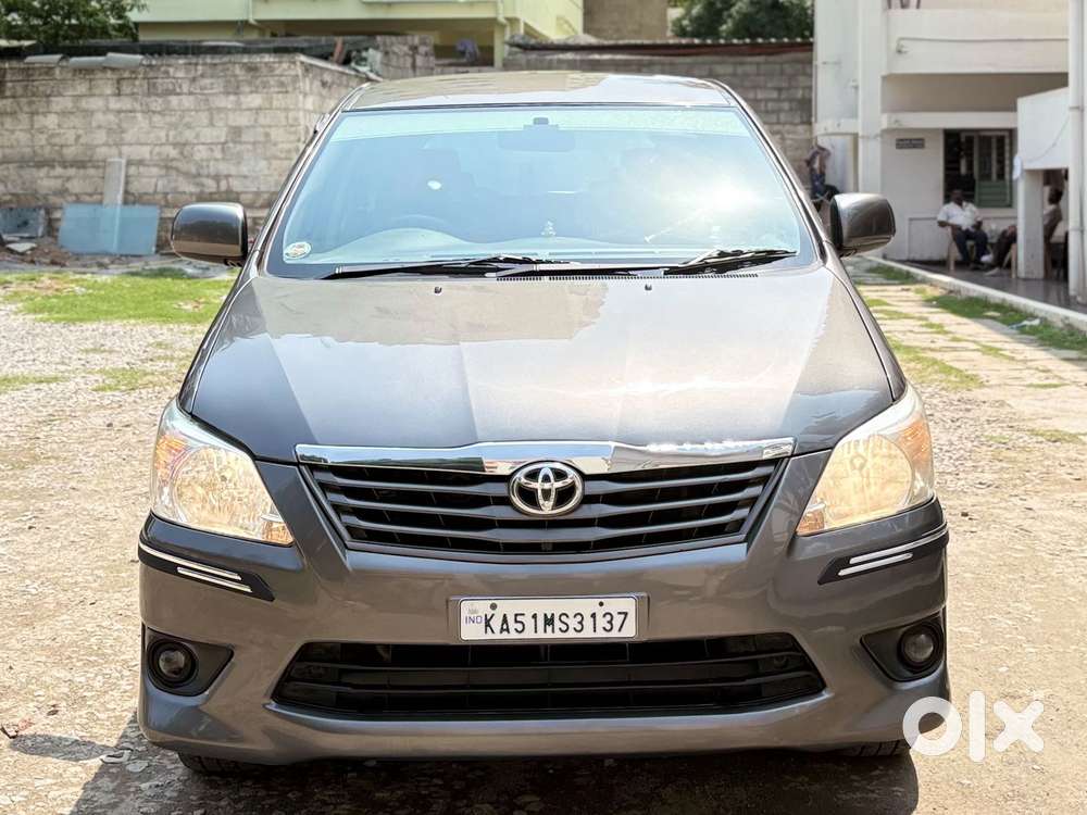 Toyota Innova 2009-2011 2.5 Gx 8 Str, 2012, Diesel