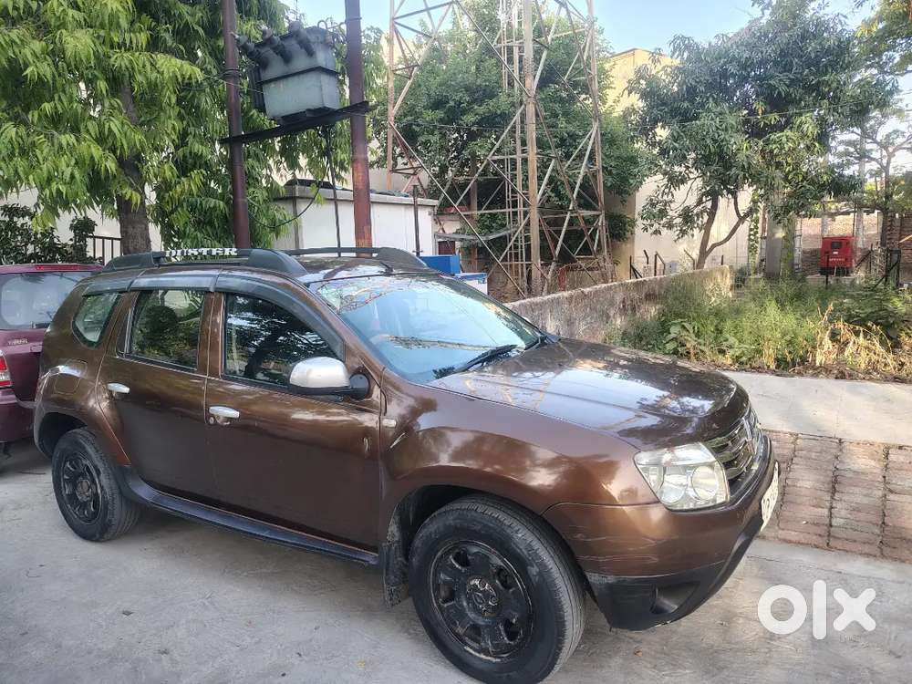 Renault  Duster 2016 Diesel Gud Condition.70% New Tyres. Touch Screen