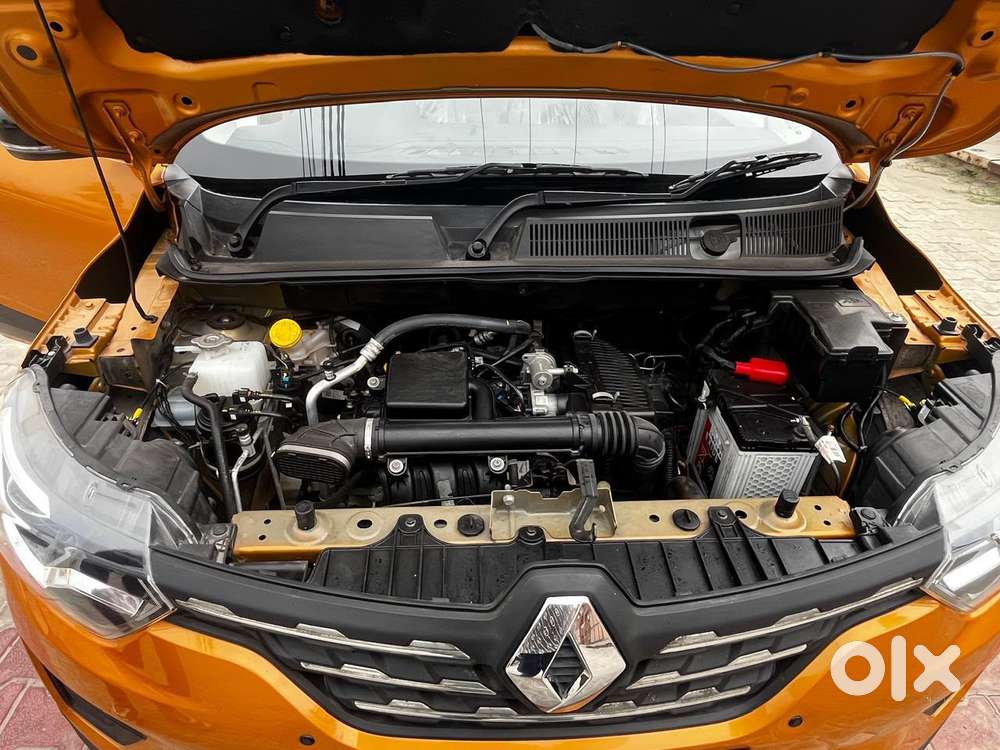 Renault Triber Rxt, 2025, Petrol