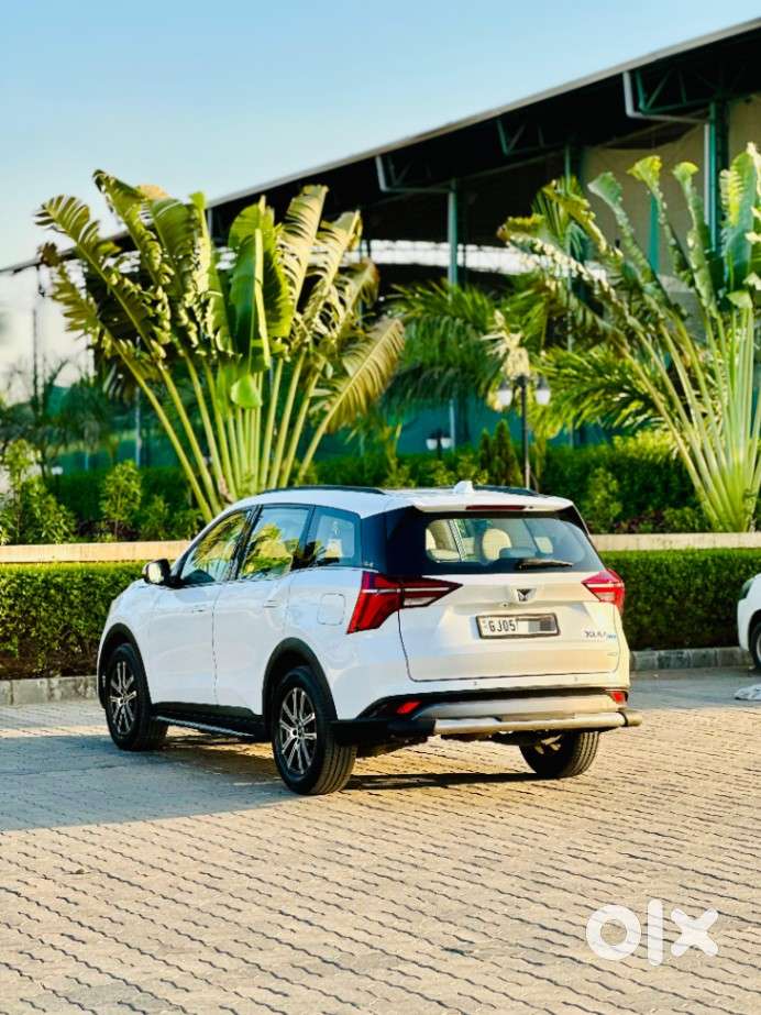 Mahindra Xuv700 2.2 Ax 7 Diesel At Str, 2023, Diesel