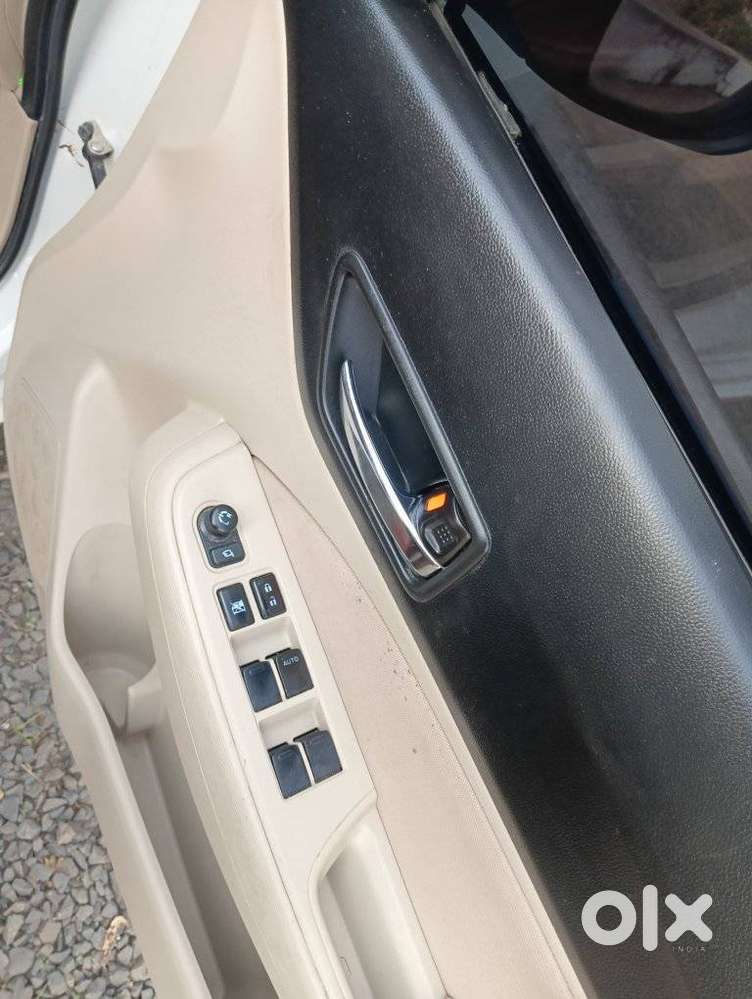 Maruti Suzuki Swift Dzire 1.3 Vxi, 2023, Petrol