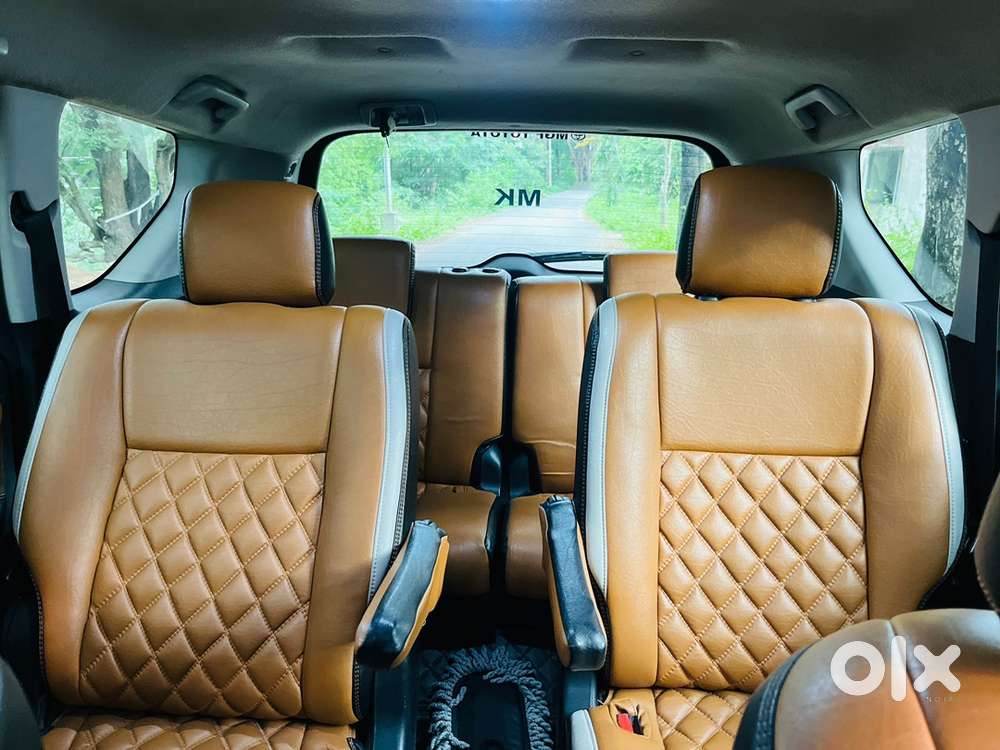 Toyota Innova Crysta 2017 Diesel Well Maintained