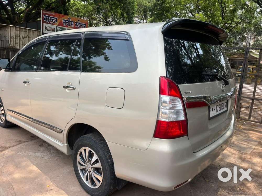 Toyota Innova 2015 Diesel 144000 Km Driven