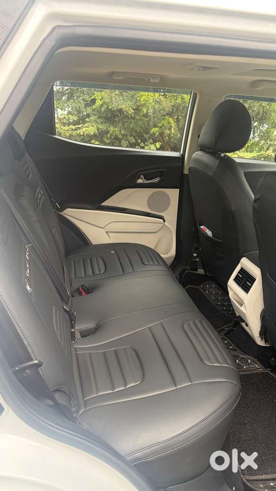 Mahindra Xuv300 Ax5 Pm At 2025