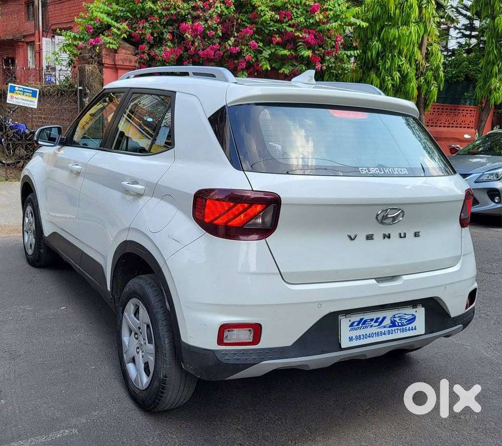 Hyundai Venue 1.2 S Plus, 2021, Petrol