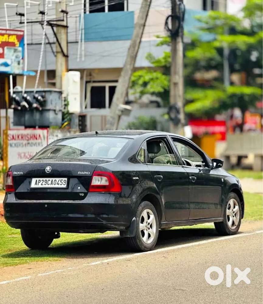 Skoda Rapid Elegance 2013 Diesel