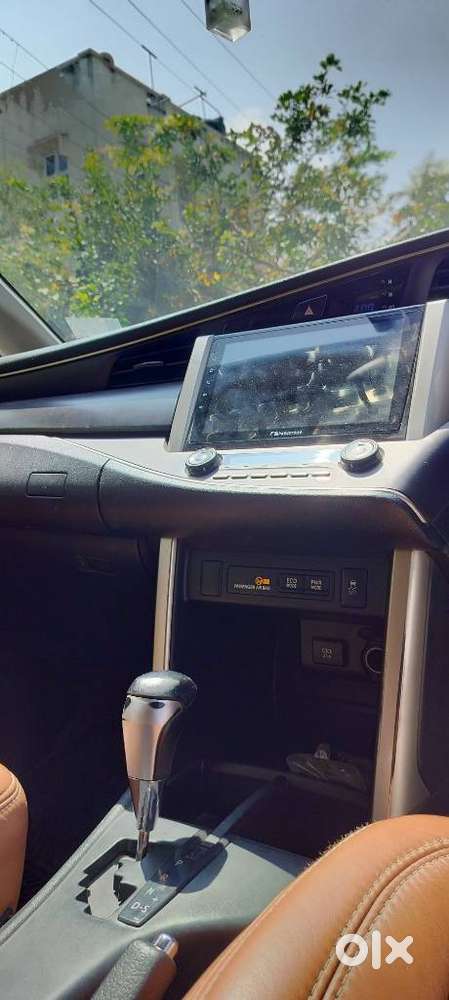 Toyota Innova Crysta