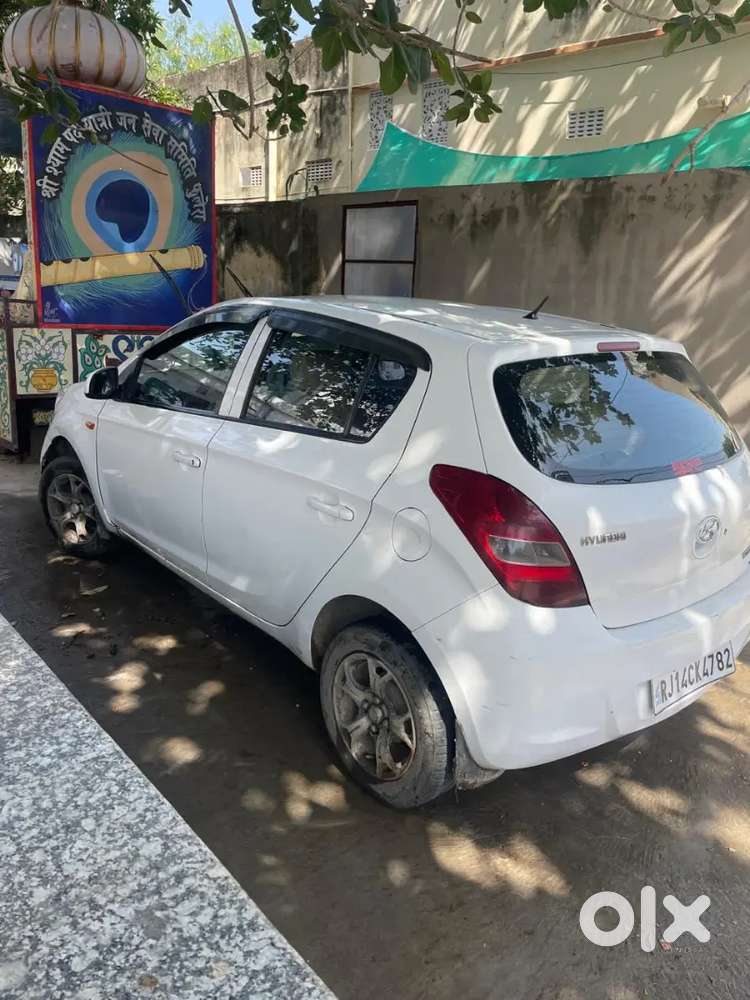 Hyundai I20 Magna Petrol 2011
