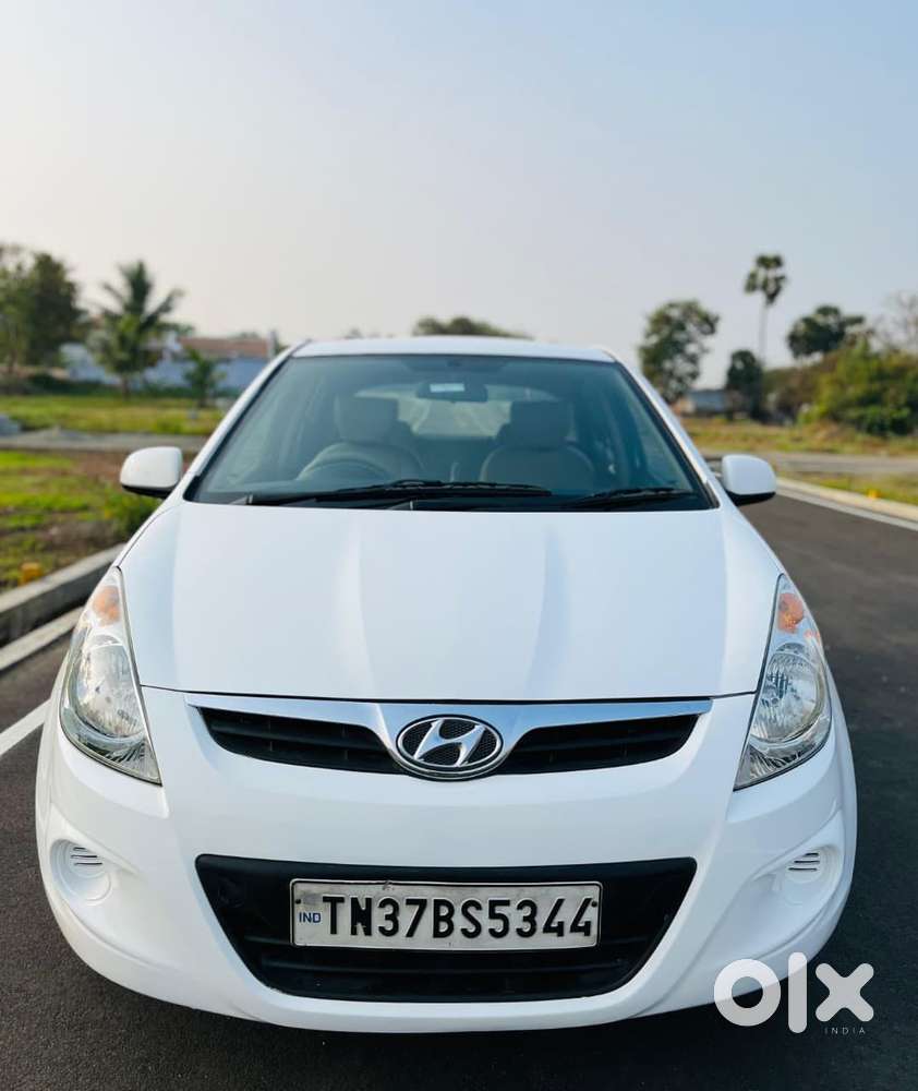 Hyundai I20 Petrol Cvt Magna Executive, 2011, Petrol