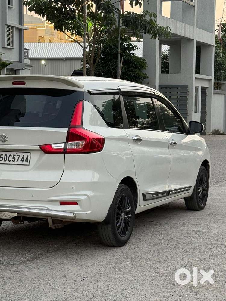 Maruti Suzuki Ertiga Vxi Cng, 2022