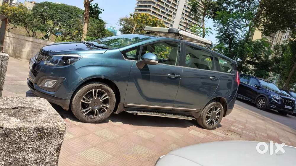 Mahindra Marrazzo M8 7st