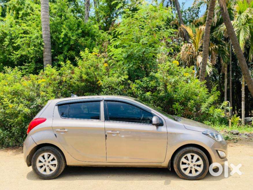 Hyundai I20 Petrol Cvt Asta, 2013, Petrol