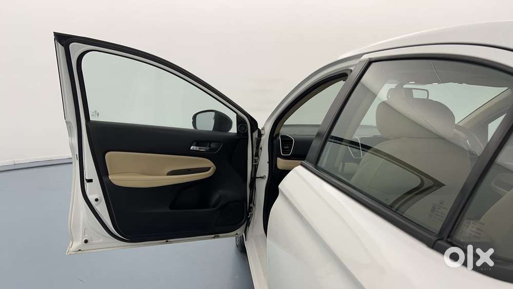 Honda City 1.5 Zx I-vtec Mt, 2023, Petrol