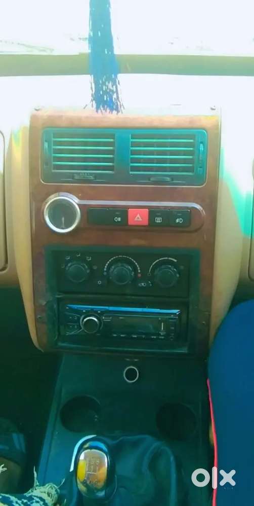 Tata Sumo Grande 2012