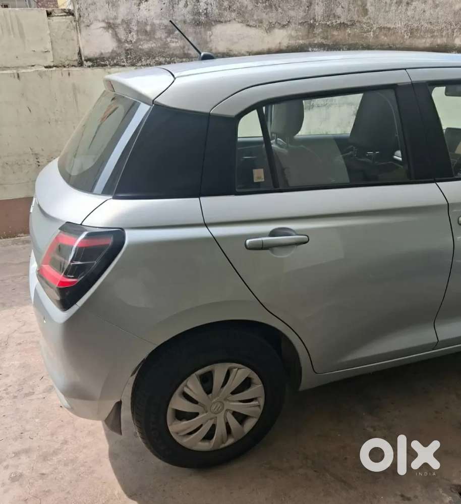 Maruti Suzuki Swift Vxi, 2025, Petrol