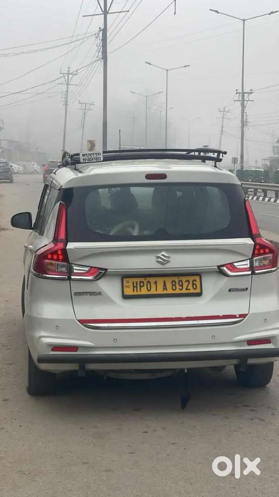 Ertiga Smart Hybrid Top Model