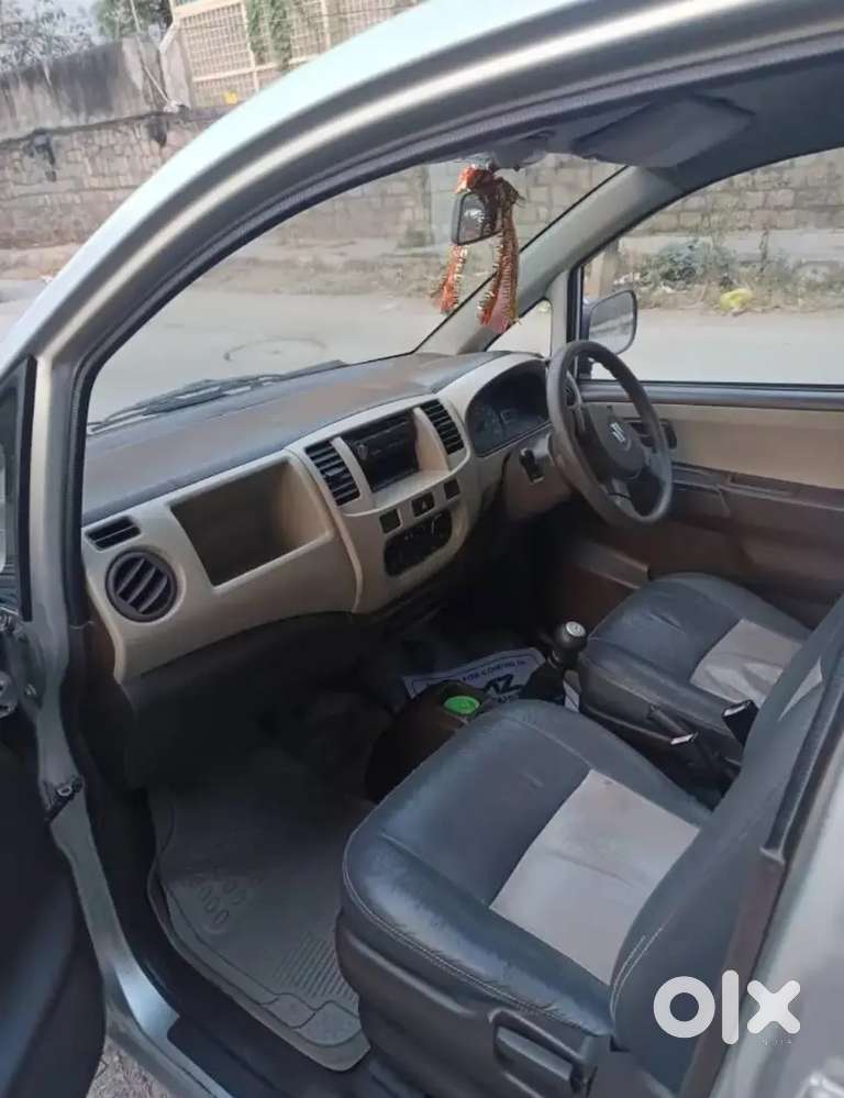 Maruti Suzuki Zen Estilo 2011