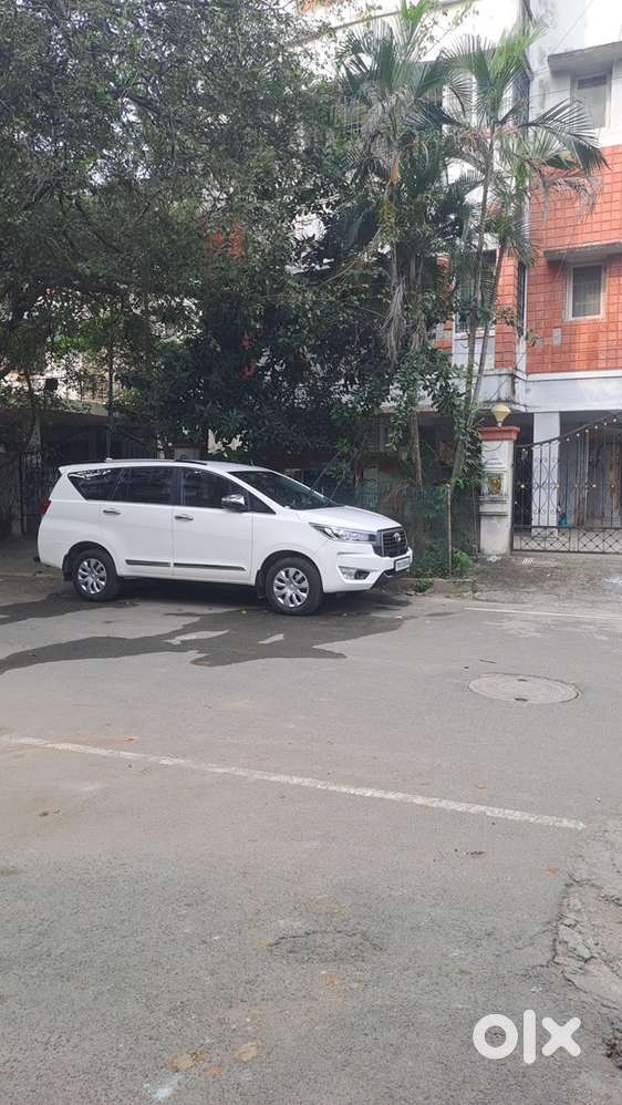 Toyota Innova Crysta Diesel 2025