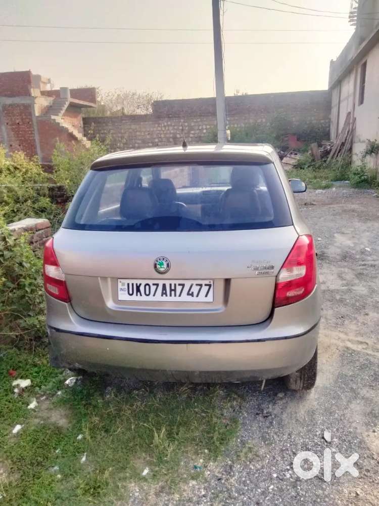 Skoda Fabia 2011 Petrol 120000 Km Driven