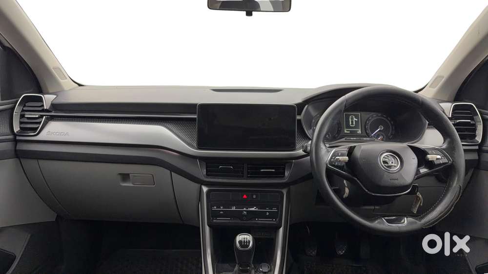 Skoda Kushaq 1.0 Tsi Ambition, 2022, Petrol