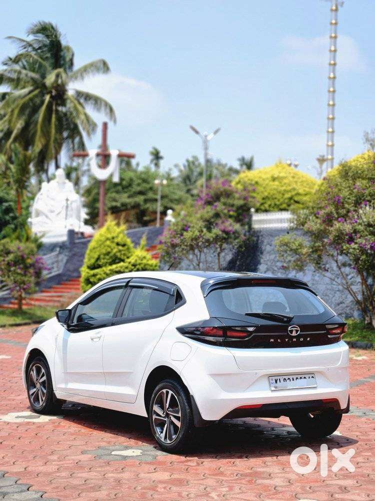 Tata Altroz Xz, 2022, Petrol