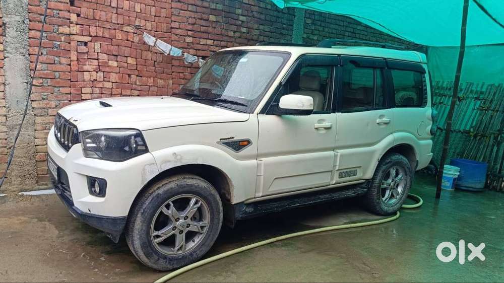 Mahindra Scorpio 2015 Diesel Classic Year