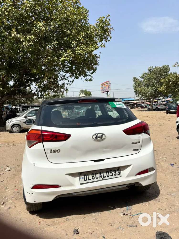 Hyundai I20 2015 Cng & Hybrids 820000 Km Driven