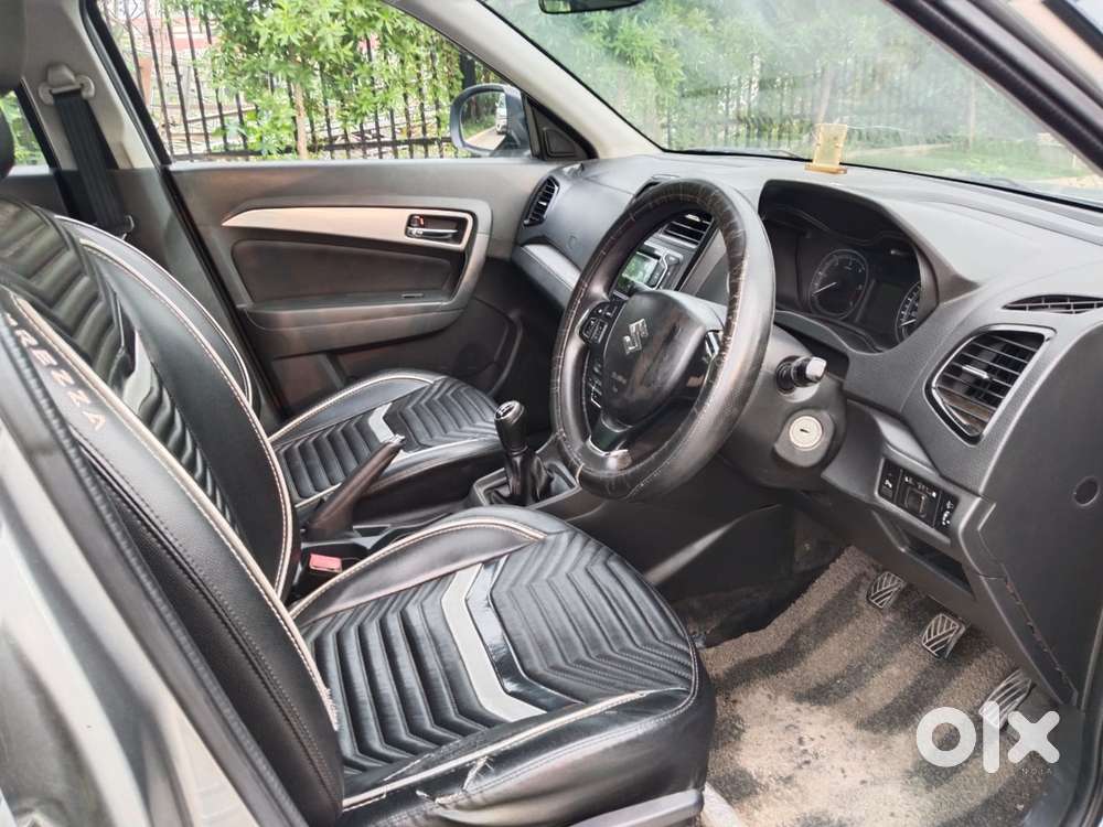 Maruti Suzuki Brezza Zdi+ Dual Tone, 2016, Diesel