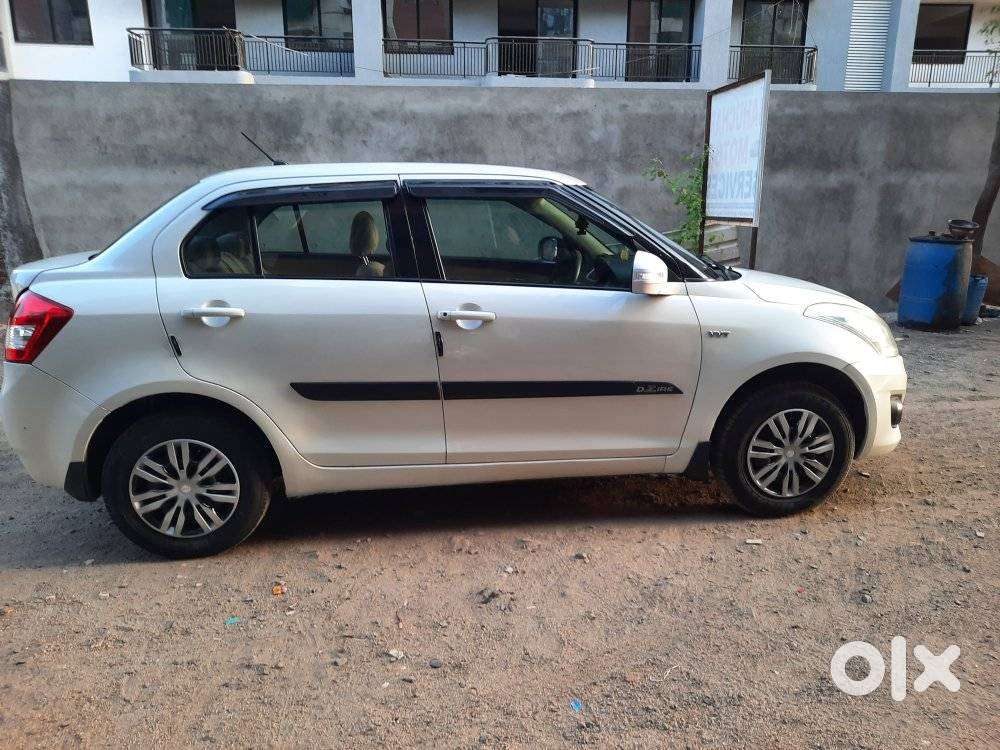 Maruti Suzuki Swift Dzire 1.2 Vxi Bsiv, 2013, Cng & Hybrids