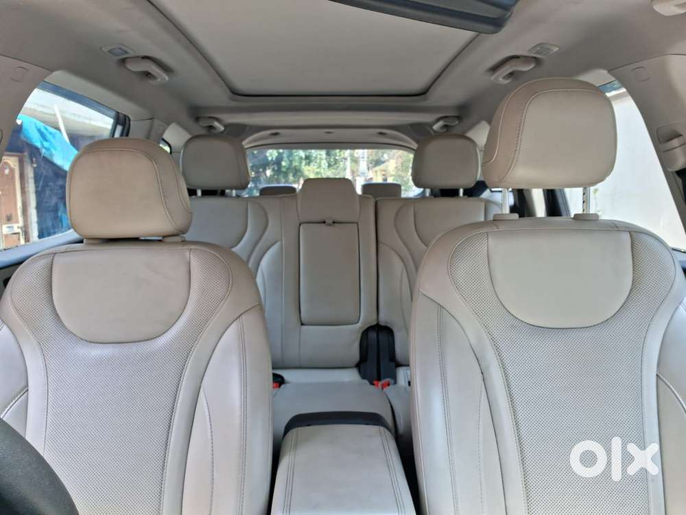 Mahindra Xuv700 2.2 Ax 7 Diesel At Luxury Pack Str, 2025, Diesel