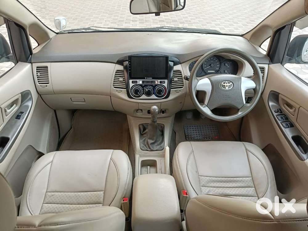 Toyota Innova 2.5 G (diesel) 8 Seater, 2014, Diesel
