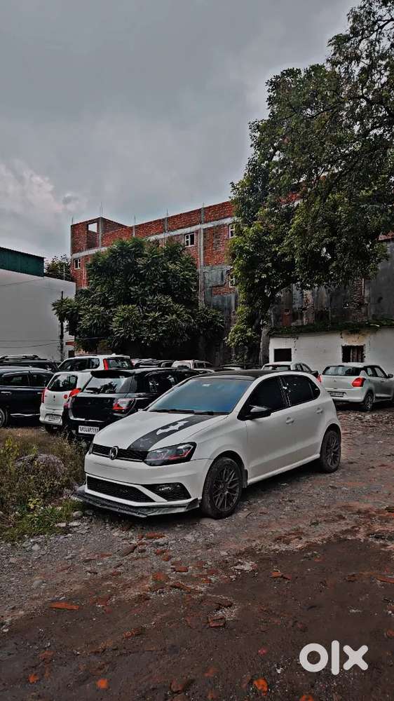 Volkswagen Polo Comfortline 2017 Car