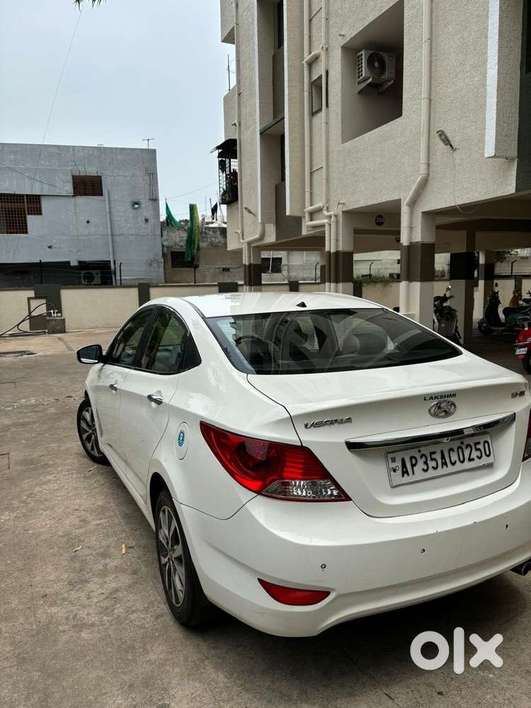 Hyundai Verna 2015 Model