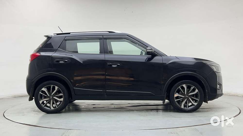 Mahindra Xuv300 W8 Option, 2019, Petrol