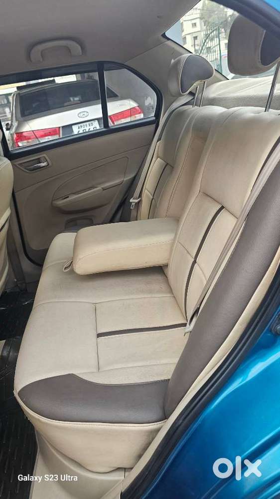 Maruti Suzuki Swift Dzire 1.2 Vxi Bsiv, 2013, Petrol