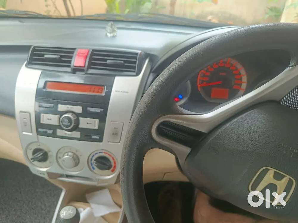 Honda City Ivtec Mt 2011(white) &ndash; বহুত ভাল Condition!