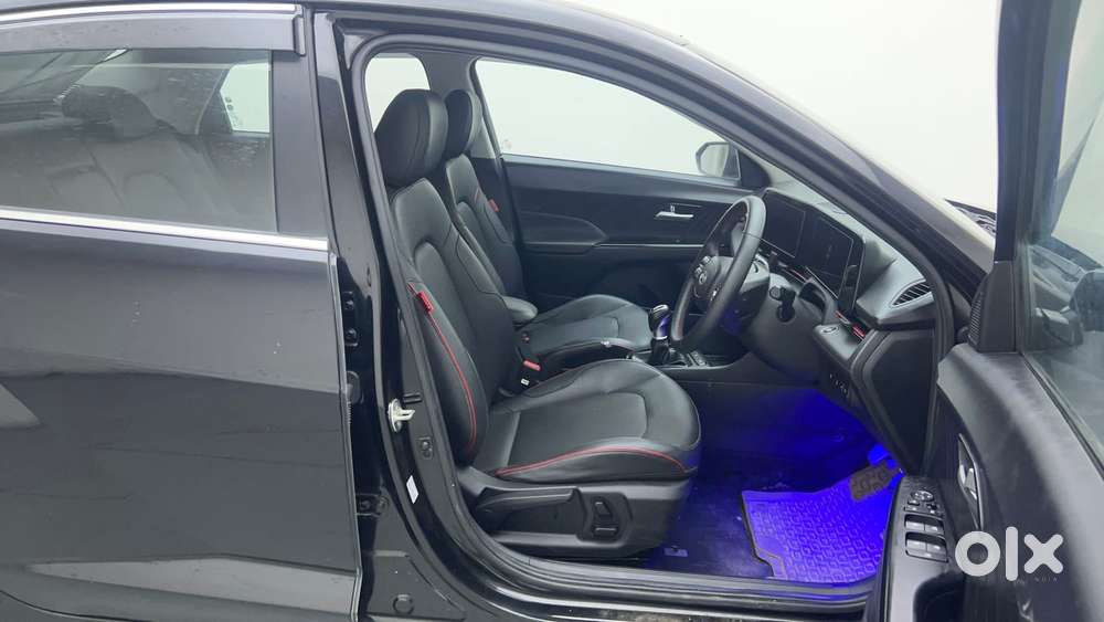Hyundai Verna 1.5 Sx (o) Turbo Petrol Mt, 2023, Petrol