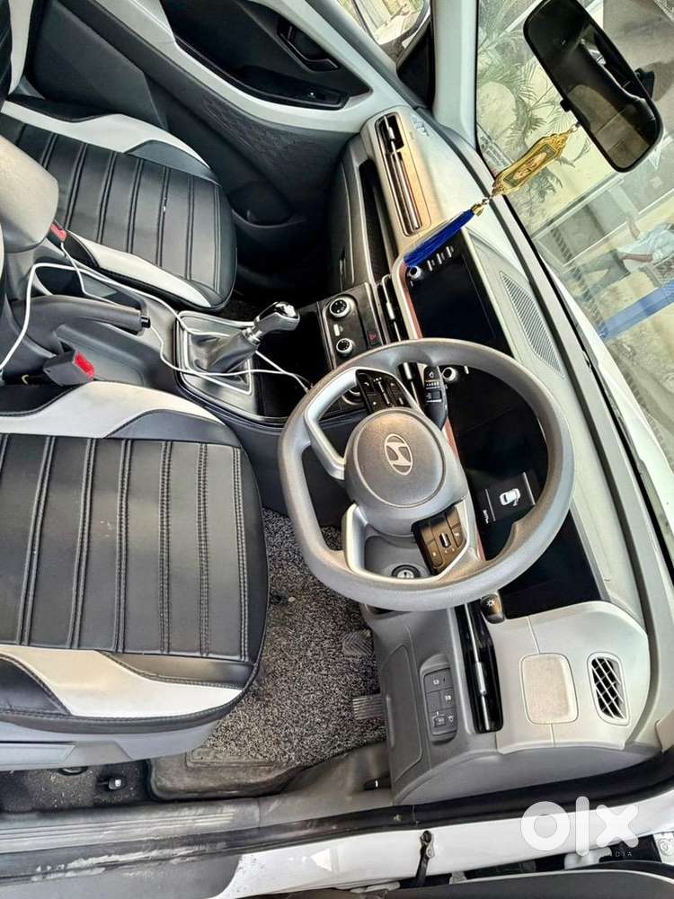 2024 Hyundai Petrol Manual Car