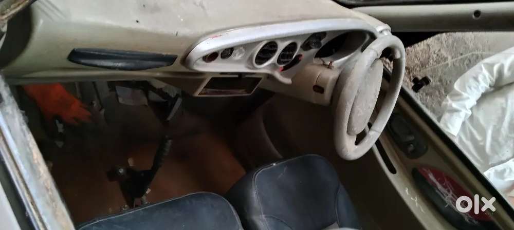 Mahindra Classe Revai 2000 Model